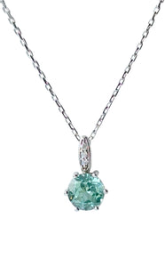 Sterling Silver pendant with green stone on 18" chain